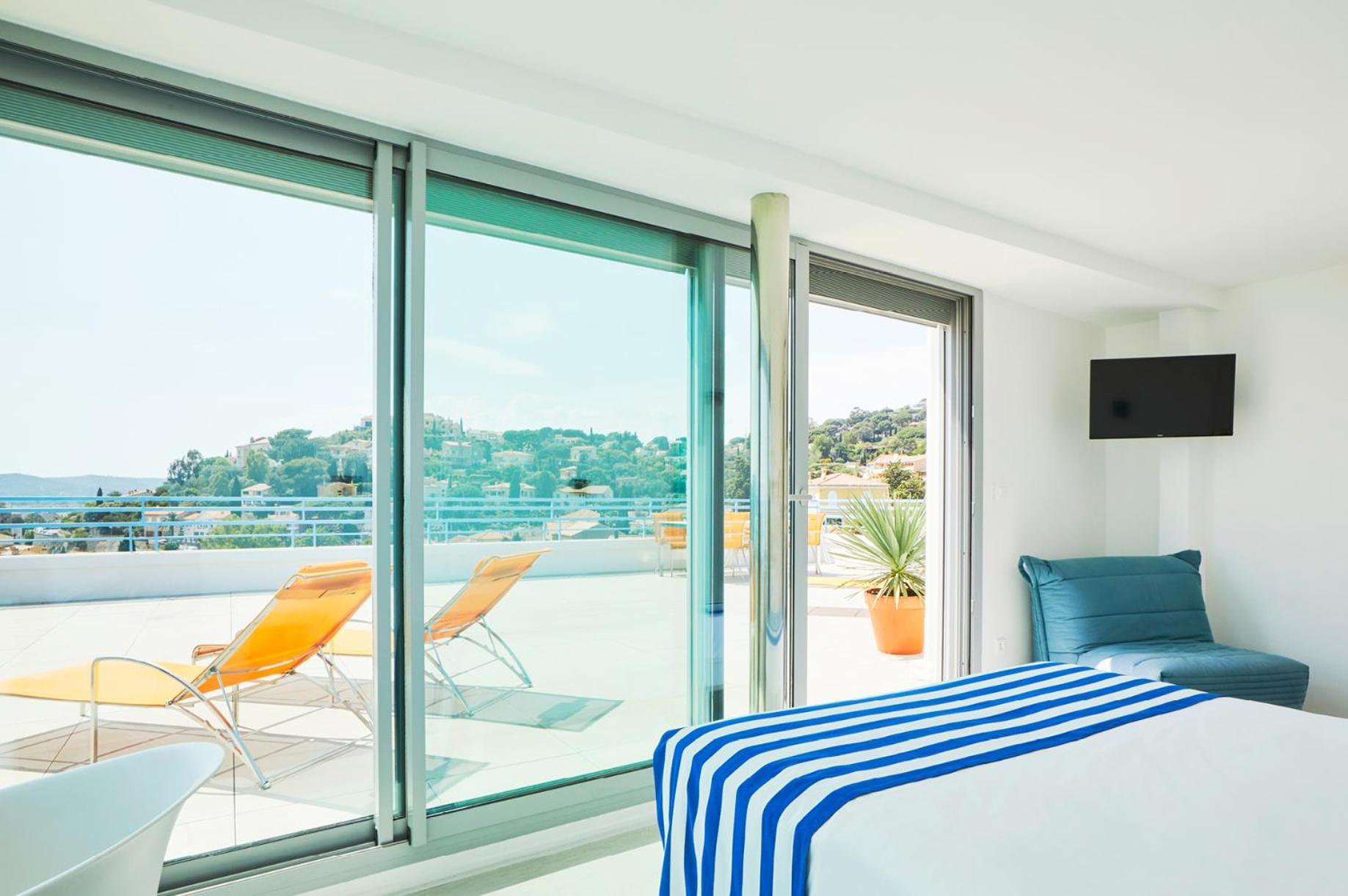 Hotel California Le Lavandou Room photo