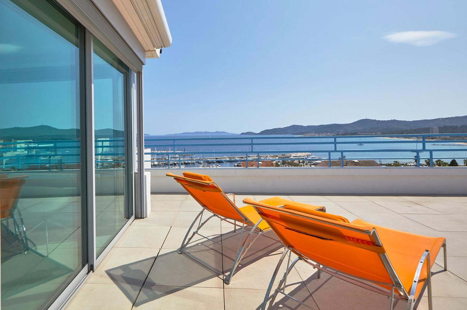 Hotel California Le Lavandou Room photo